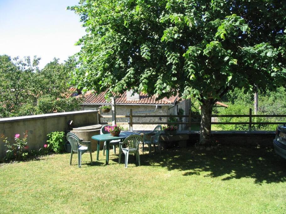 Cottage By The Chateau With Pool In National Parc Les Salles-Lavauguyon Εξωτερικό φωτογραφία