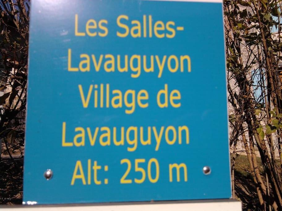 Cottage By The Chateau With Pool In National Parc Les Salles-Lavauguyon Εξωτερικό φωτογραφία
