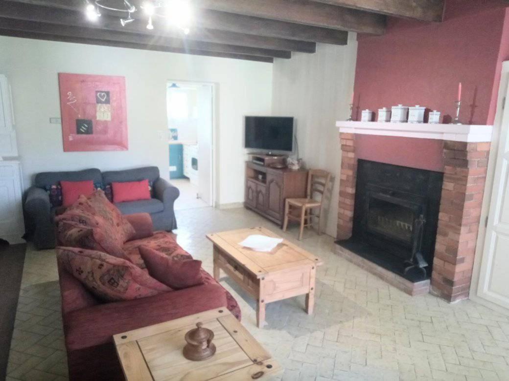 Cottage By The Chateau With Pool In National Parc Les Salles-Lavauguyon Εξωτερικό φωτογραφία